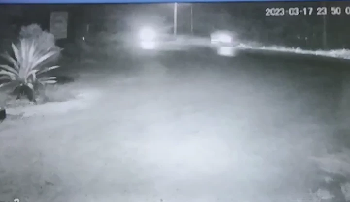 สาวถูกแก๊งโจ๋ฟันแขนขาด ฝืนใจขี่ จยย. มาป้อม ตร. หวังให้ช่วย แต่สิ้นใจก่อน