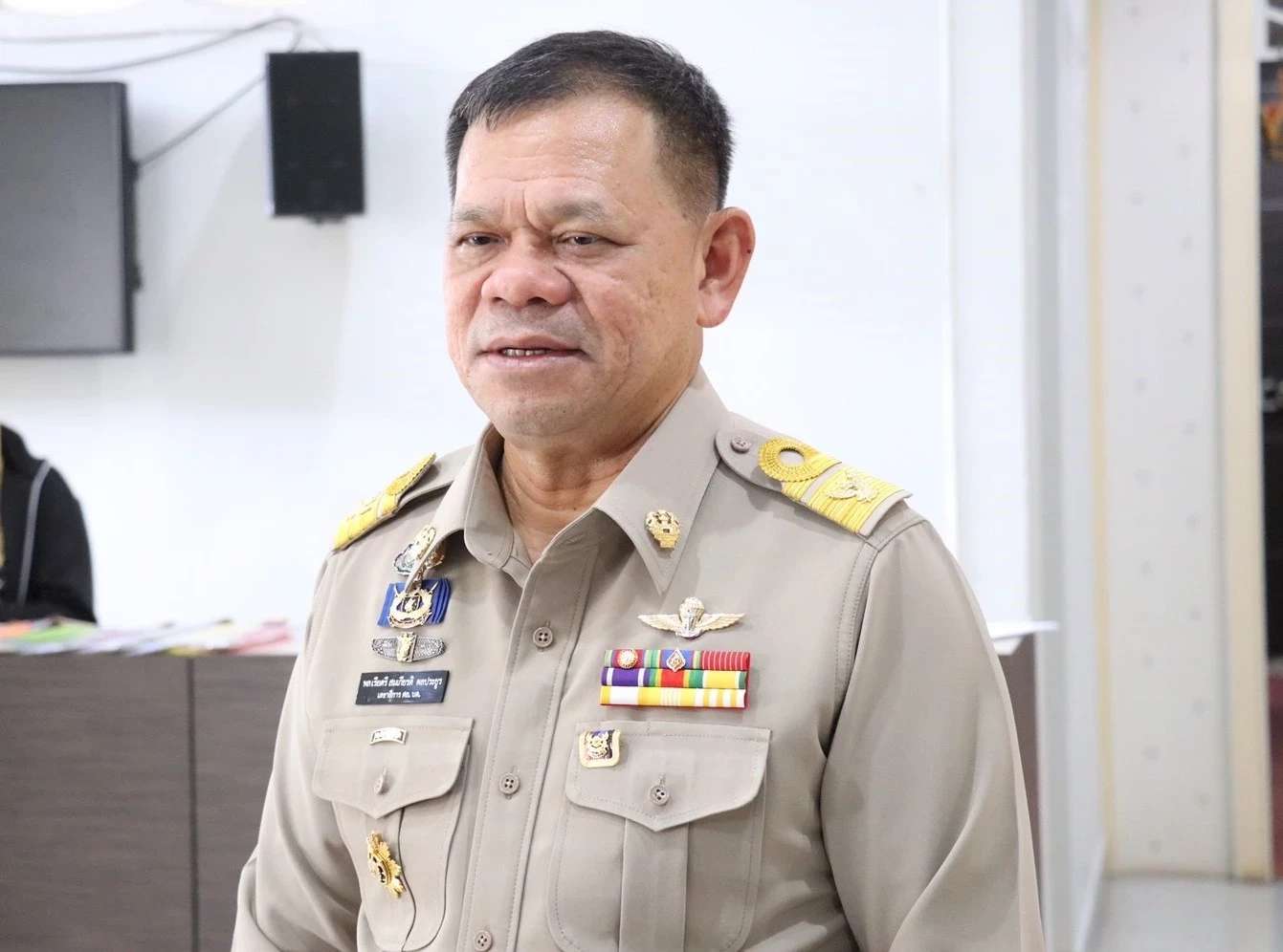 พลเรือตรี สมเกียรติ ผลประยูร  เลขาธิการ ศอ.บต.