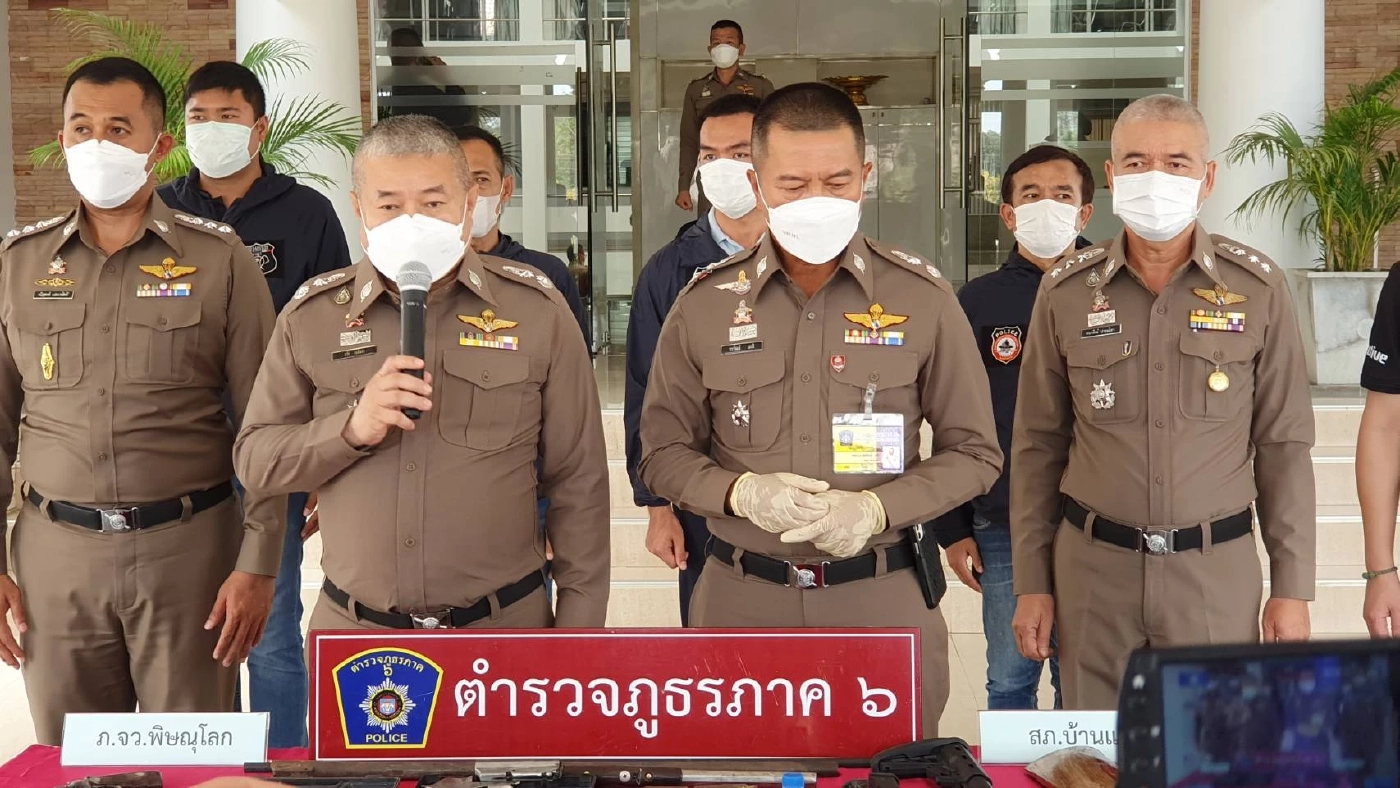 ตร.พิษณุโลก จับผู้ต้องหาพร้อมปืน 14 กระบอก คาดเอี่ยวลอบยิงจุดรวบรวบยางพารา