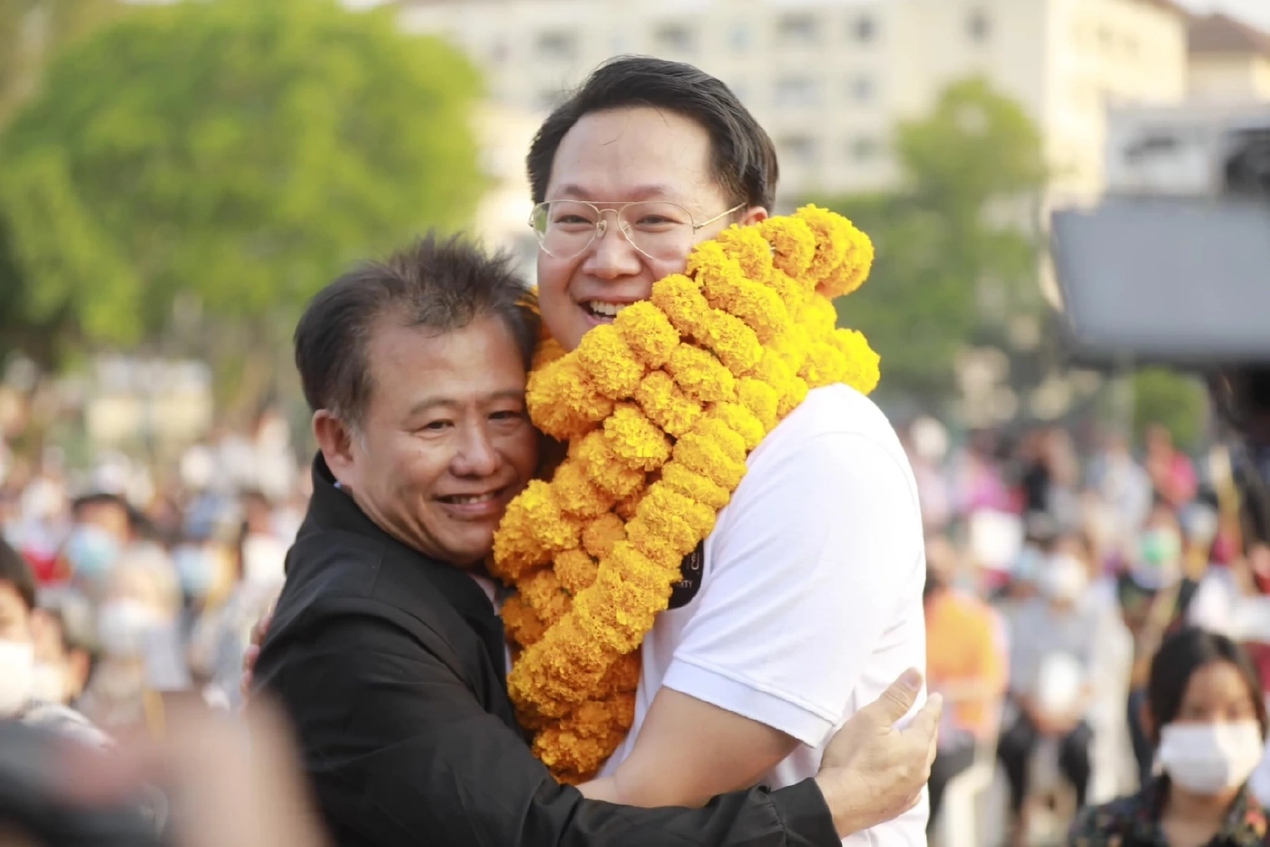 “คริส โปตระนันทน์” ยันเส้นด้ายขอเหมา 7 เก้าอี้ กทม. ส่วนปาร์ตี้ลิสต์ 5 ที่นั่ง