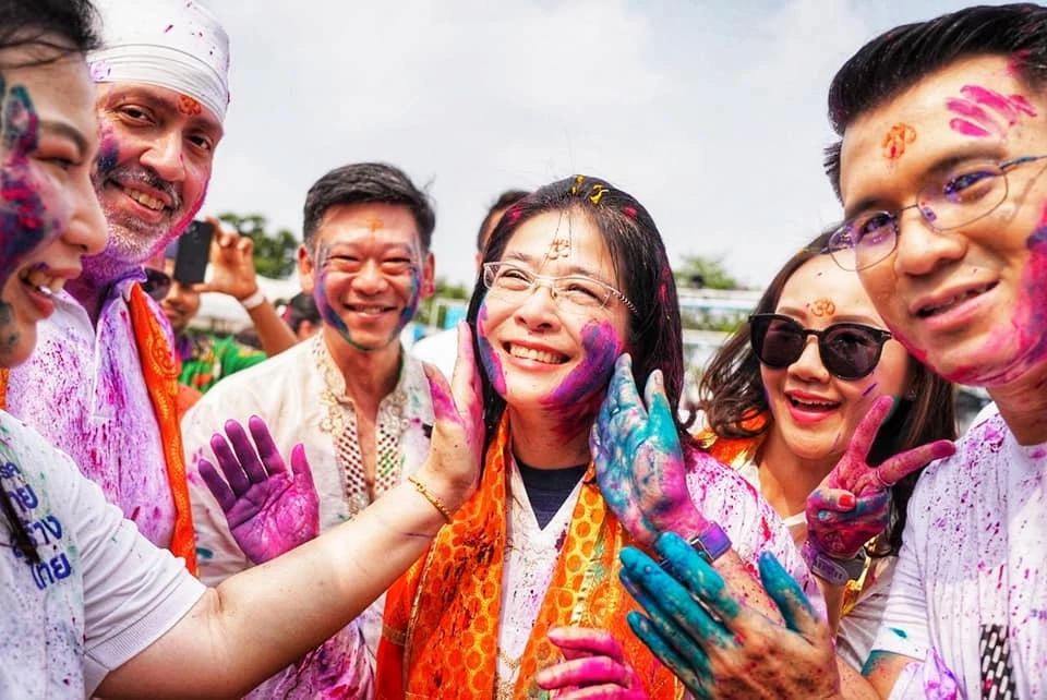 เลือกตั้ง66 เปิดแฟ้ม หญิงแกร่ง "คุณหญิงสุดารัตน์ เกยุราพันธ์ุ" หัวหน้าทสท.