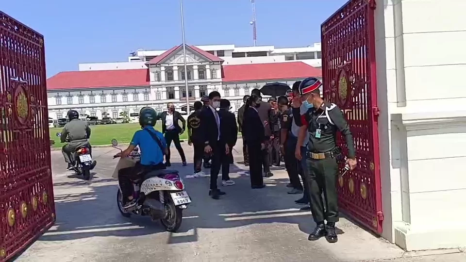 "กัน จอมพลัง"พาสาวท้อง 3 เดือน ถูกผัวทหารทำร้ายปางตาย บุกร้อง"กองทัพบก"