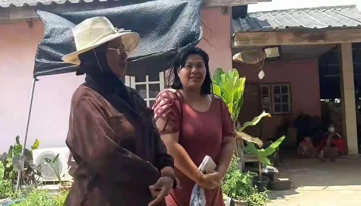 เวทนา! แม่หนีเที่ยวกลางดึก ปล่อยลูก 3 ขวบ นอนหลับกลางถนน