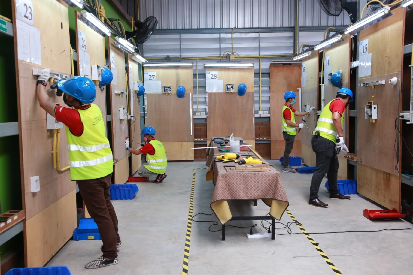 กนอ. เล็งตั้ง "นิคมฯราชทัณฑ์" ดึงผู้พ้นโทษมีฝีมือ สร้างอาชีพ ลดทำผิดซ้ำ