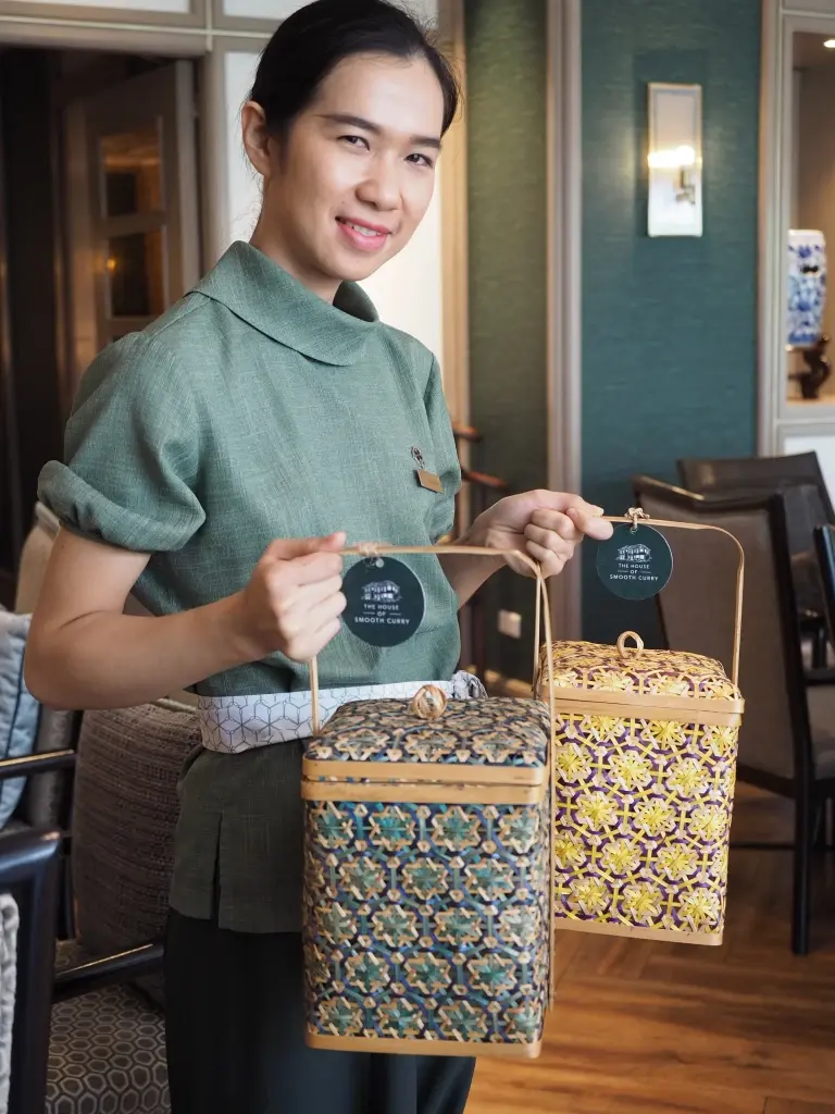 ต้อนรับหน้าร้อนอย่างไทยด้วยข้าวแช่ชาววังจาก 'เดอะ เฮาส์ ออฟ สมูท เคอร์รี่'