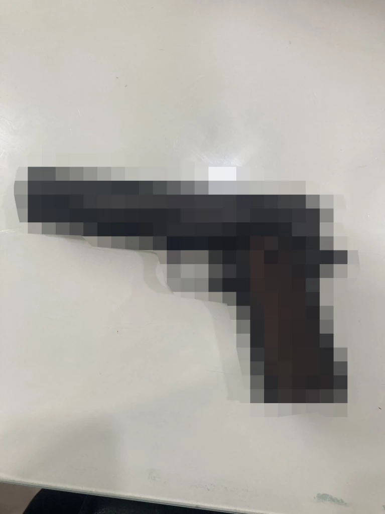 ไรเดอร์หัวร้อน มอบตัวรับโทษ “ชักปืนตบลุงรปภ. เพชรเกษม”