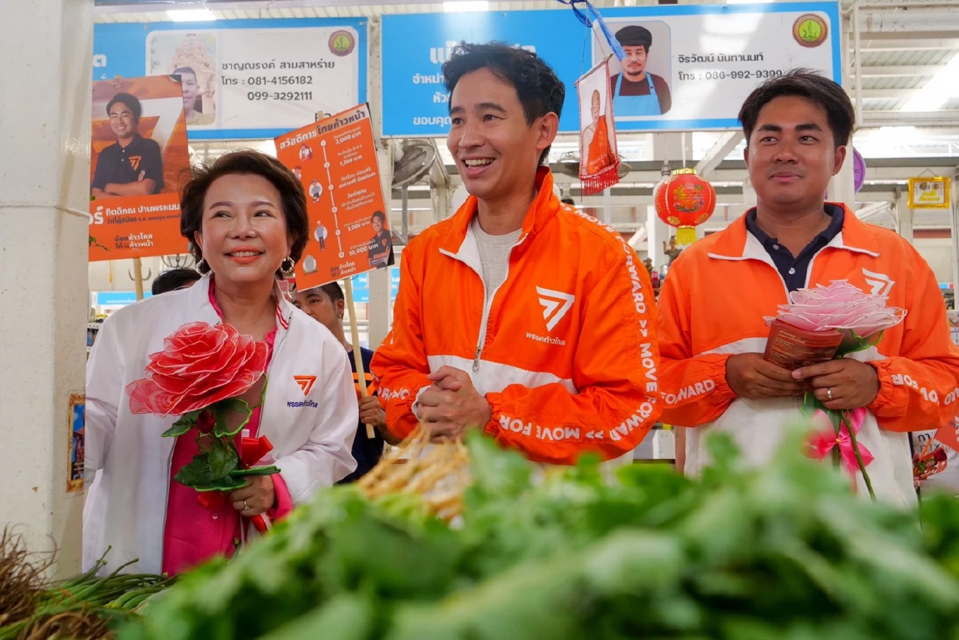 "พิธา" บุกนครปฐม ขอบคุณประชาชนไว้ใจปี 62 กวาดคะแนนสูงสุด