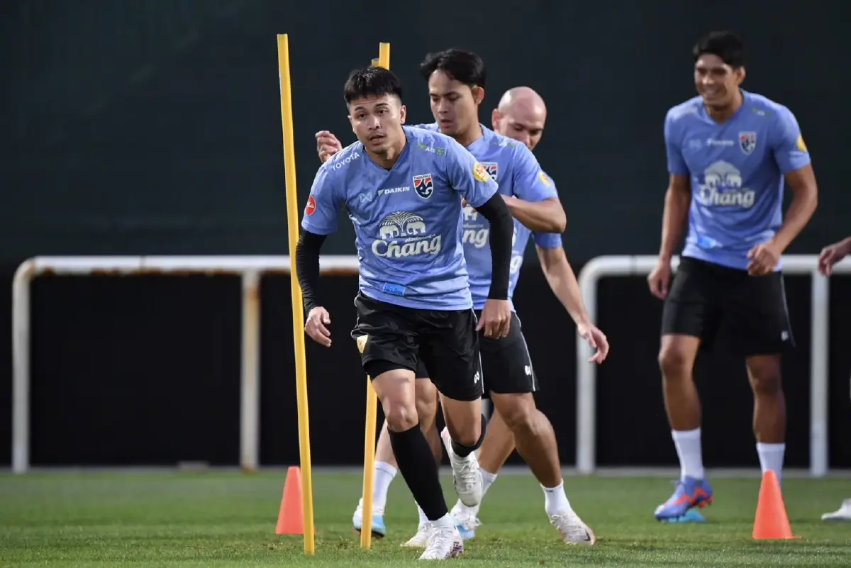 "ช้างศึก" ซ้อมมื้อแรกหลังถึงยูเออี "กฤษดา" ไม่หวั่นสภาพอากาศ