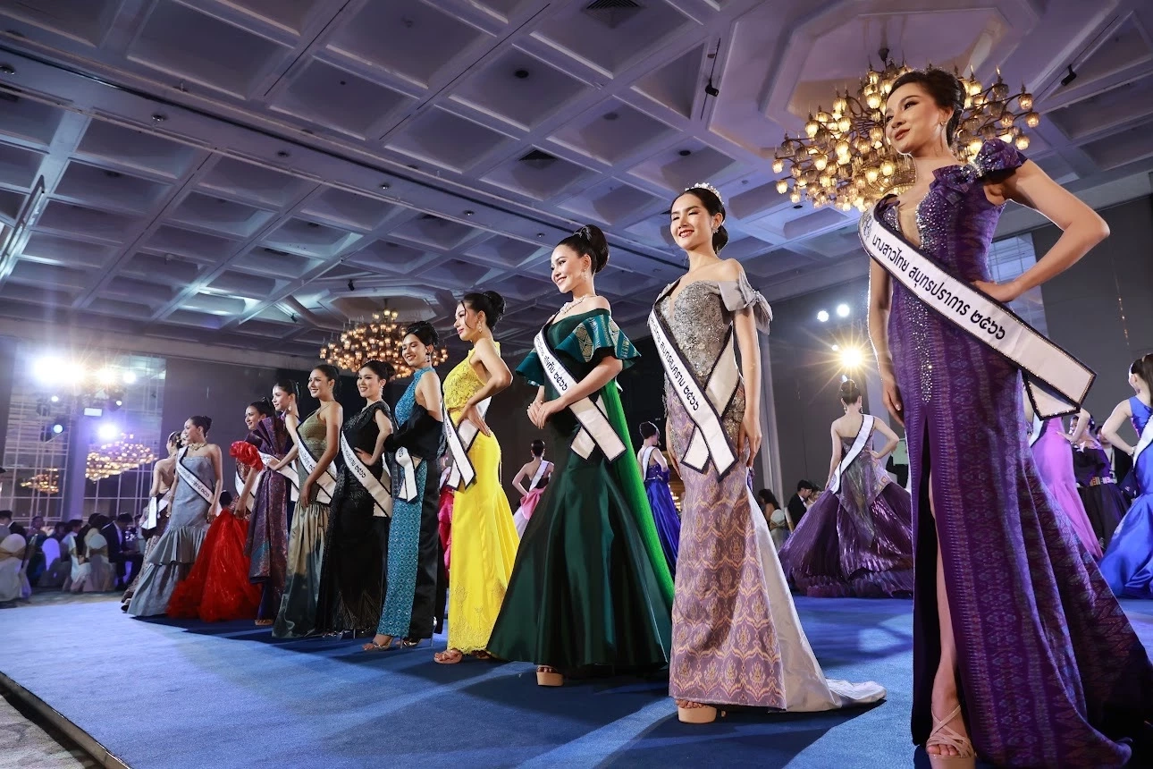 นางสาวไทย 47 คนสุดท้ายเต้นรำ อวดลีลา ชูชุดผ้าไทยพื้นถิ่นจาก Local สู่เลอค่า