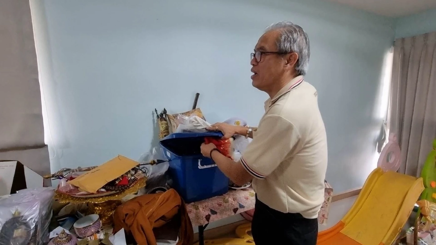 ตีนแมวแสบ ยกเค้าบ้าน นพ.สสจ.อุดร กวาดพระเครื่องดัง แถมนั่งจิบไวน์สบายใจ