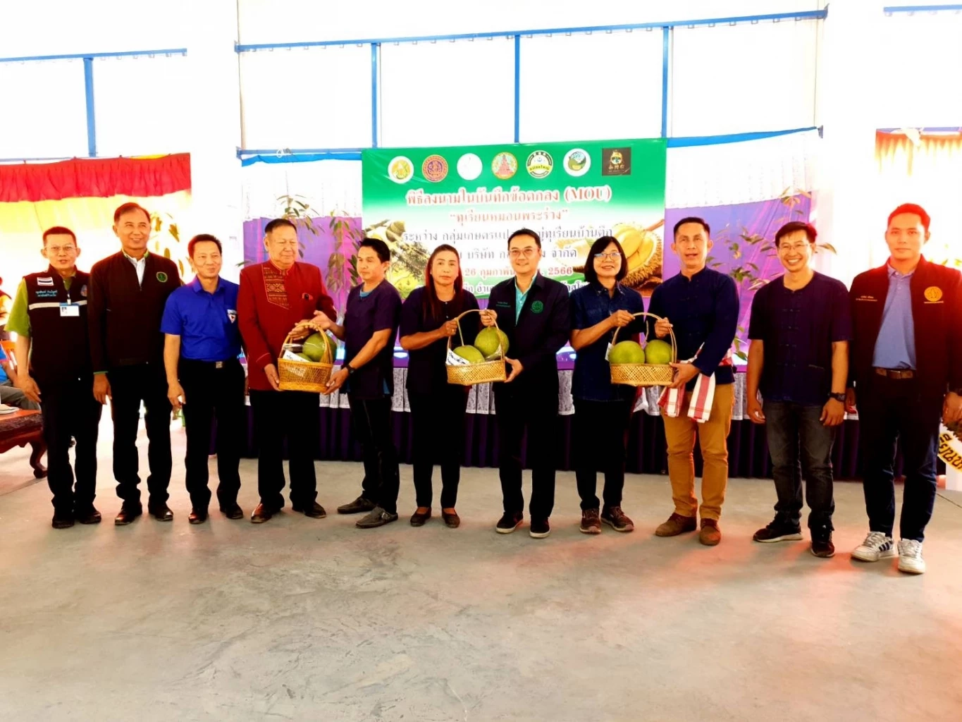 "หมอนพระร่วง" ทุเรียนดีที่ศรีสัชนาลัย  เจาะประเด็นเด่น  โดย "ขุนเกษตร"