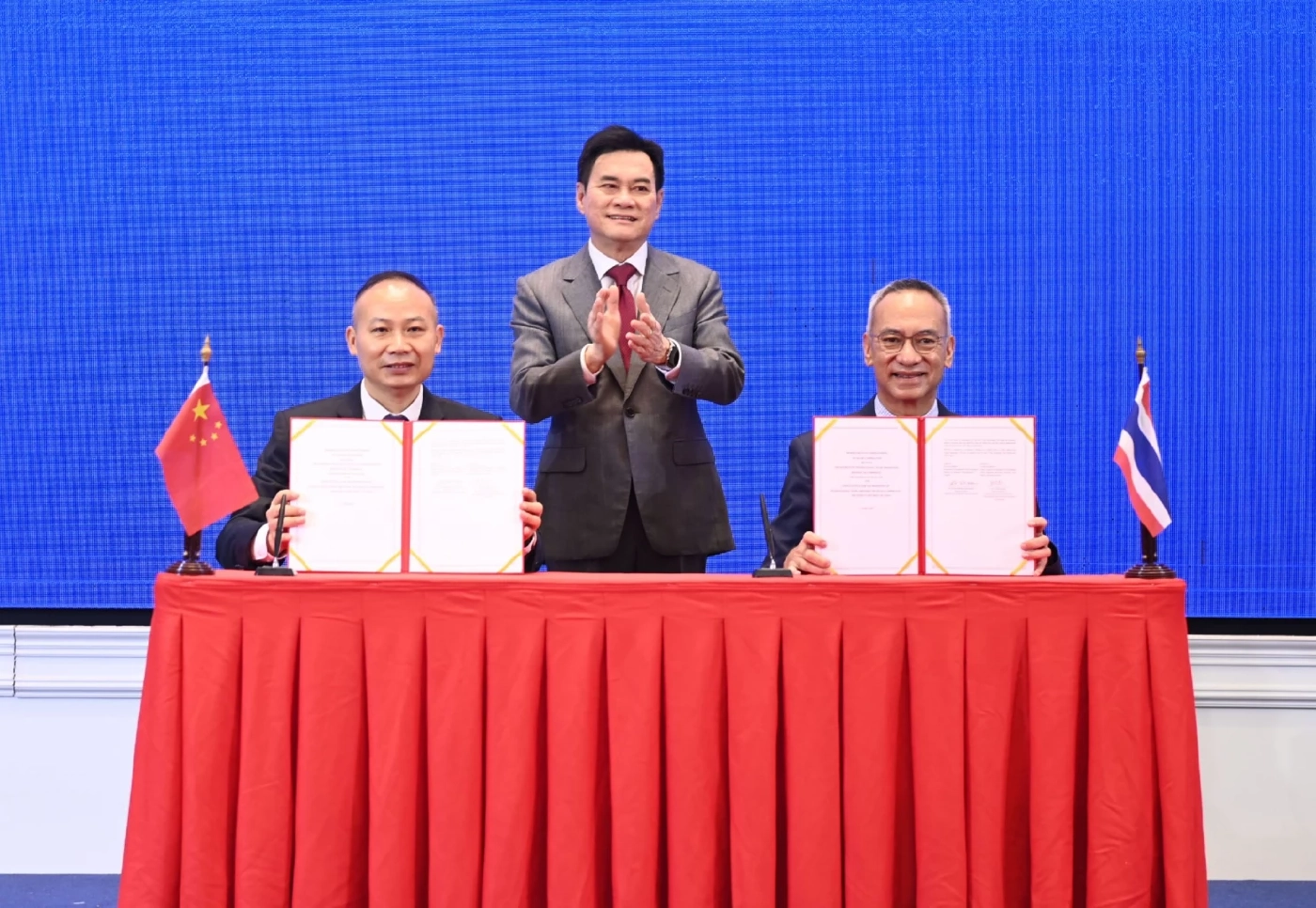 “จุรินทร์” โชว์ผลงาน มินิ FTA ไทย-เซินเจิ้น หวังการค้าเพิ่มอีก 5% ในปีนี้