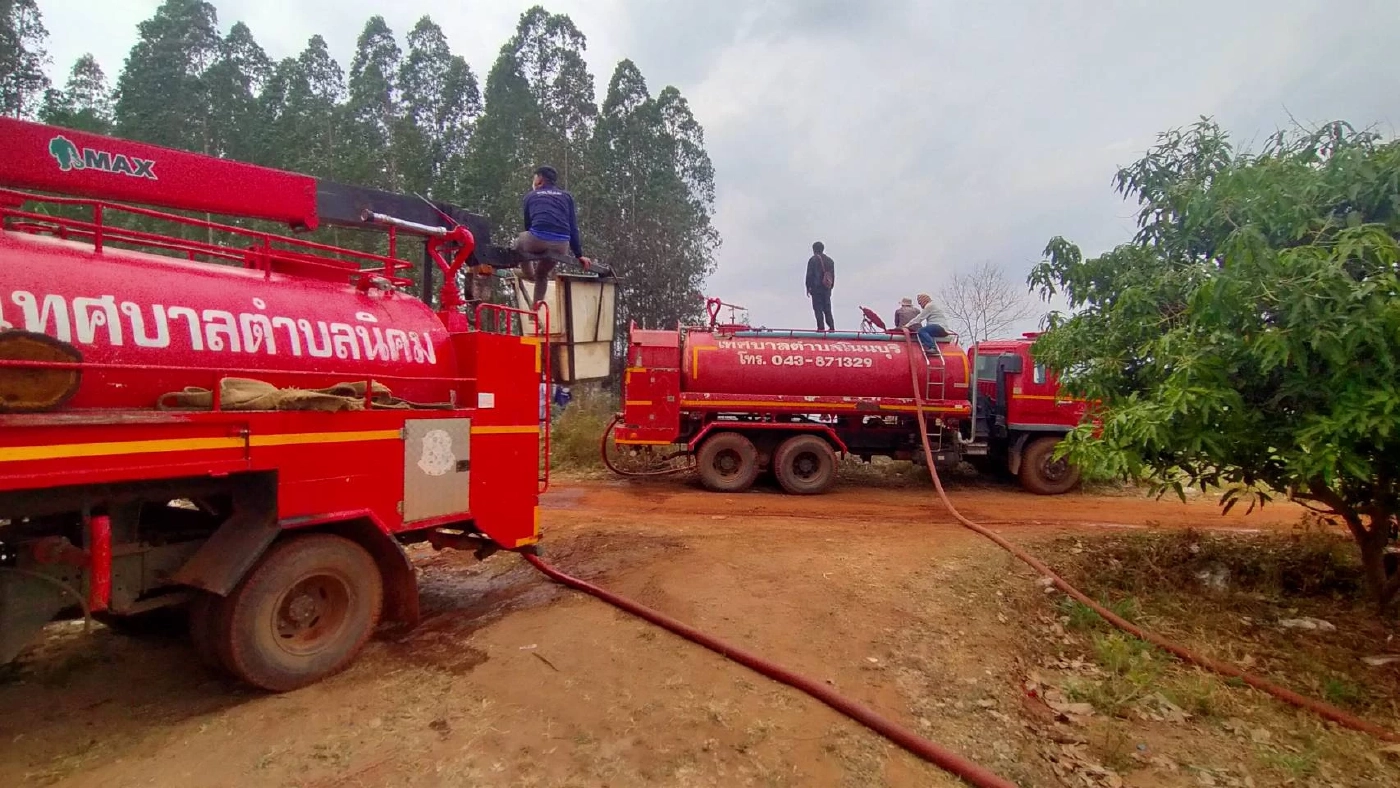 จนท.เร่งคุมสถานการณ์ไฟไหม้บ่อขยะกาฬสินธุ์ ก่อน PM2.5 ปกคลุมทั้งอำเภอ