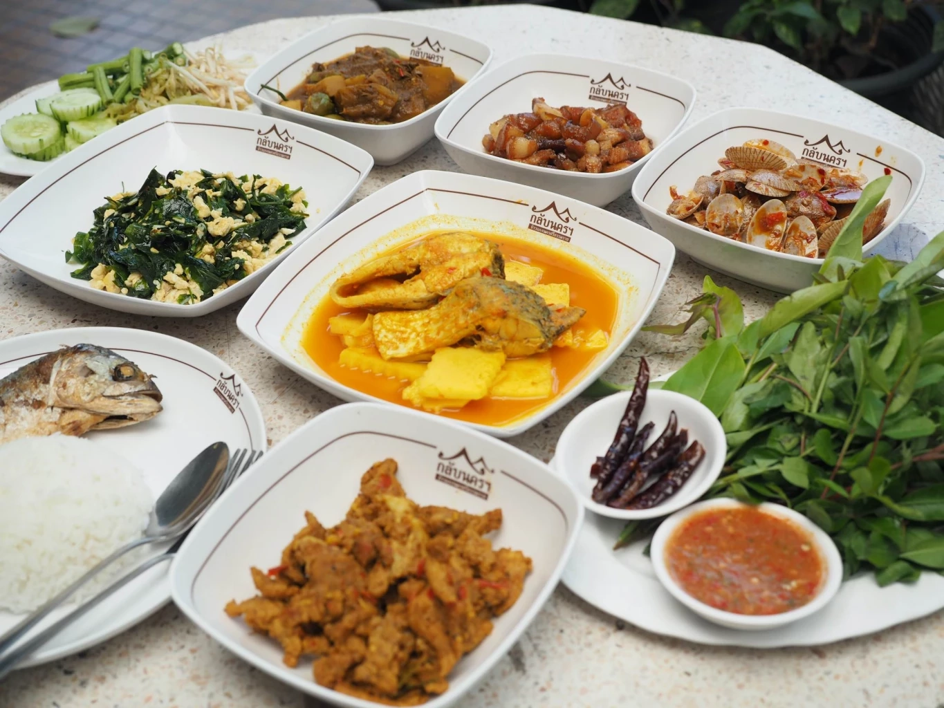 กลับนครฯ สุดยอดข้าวแกงปักษ์ใต้ ที่หมายครองใจคนกรุง