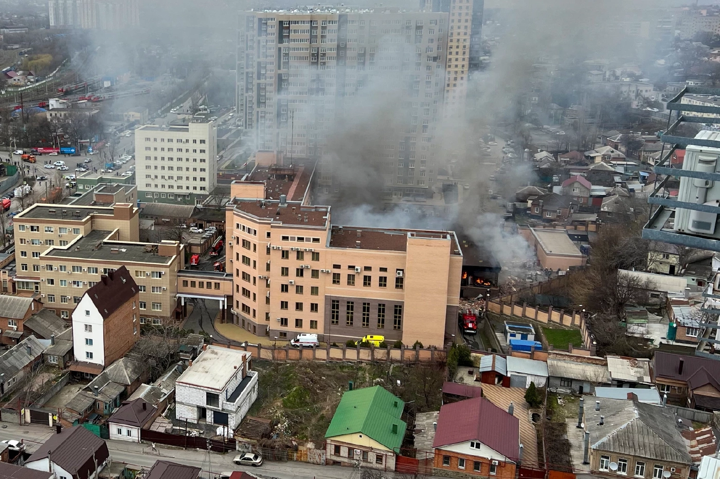 ไฟไหม้-ระเบิดสนั่นหน่วยงานมั่นคงในรัสเซีย ดับ 1 ราย