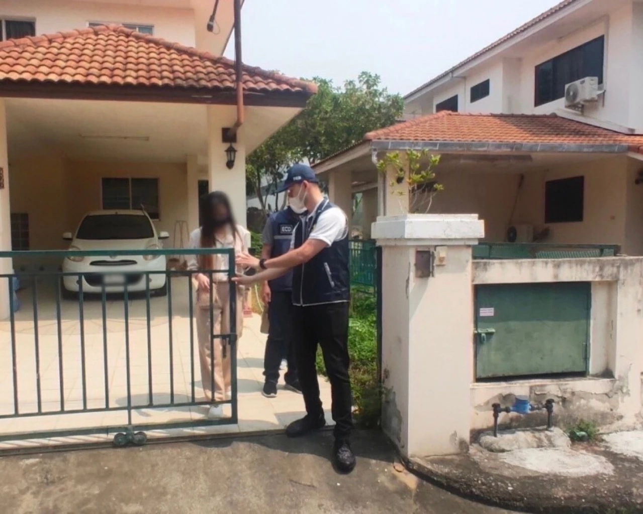 รวบสาวหลอกลงทุน โกงเทรดหุ้น“แชร์พริตตี้” เหยื่อสูญ 100 ล้าน หมายจับเพียบ