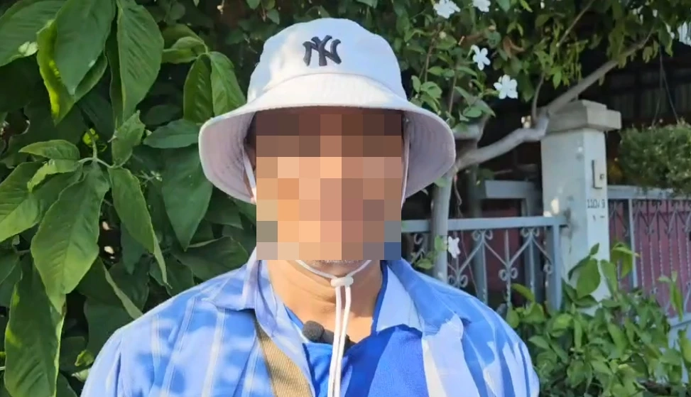 เพื่อนบ้าน นายอนุวัฒน์ แหวนทอง อายุ 29 ปี ผู้ก่อเหตุ