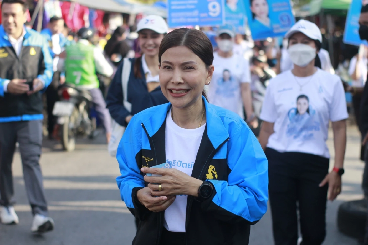 “ชัยชนะ” ยกทีมผู้สมัคร 10 คน 10 เขต ขอเลือก “ปชป.” ยกนครศรีฯ