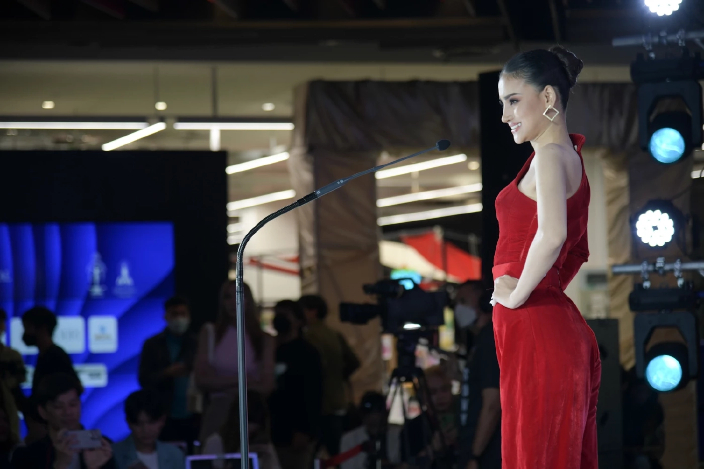 เริ่มแบบสับๆ คัดตัวรอบแรก 30 หนุ่มสาวซูปร้าฯ 2023 ตัวแม่มาชิงมงสนั่น!