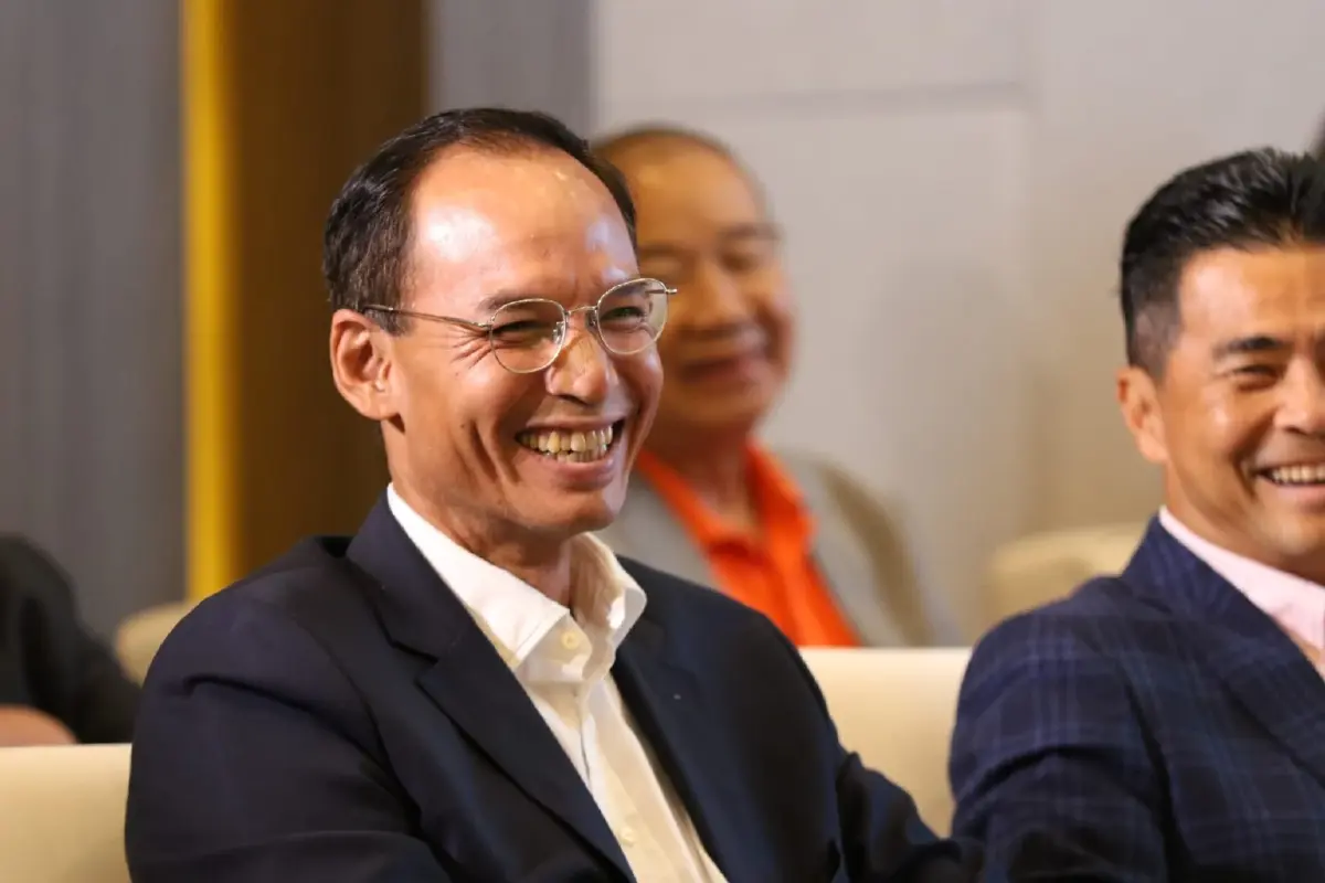 “กรณ์” ซัด “แบงก์ชาติ” บิดเบือน ! ยัน นโยบายพรรคไม่ได้ยกเลิกเครดิตบูโร  