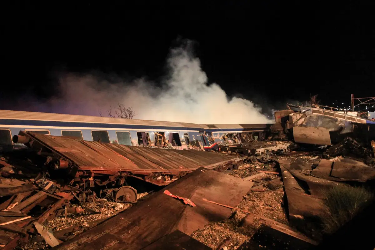 รถไฟโดยสารพุ่งชนรถไฟสินค้าในกรีซ ดับ 36 เจ็บ 85