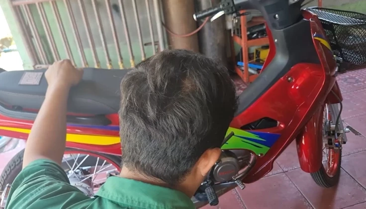 เพื่อนบ้านผู้ก่อเหตุ