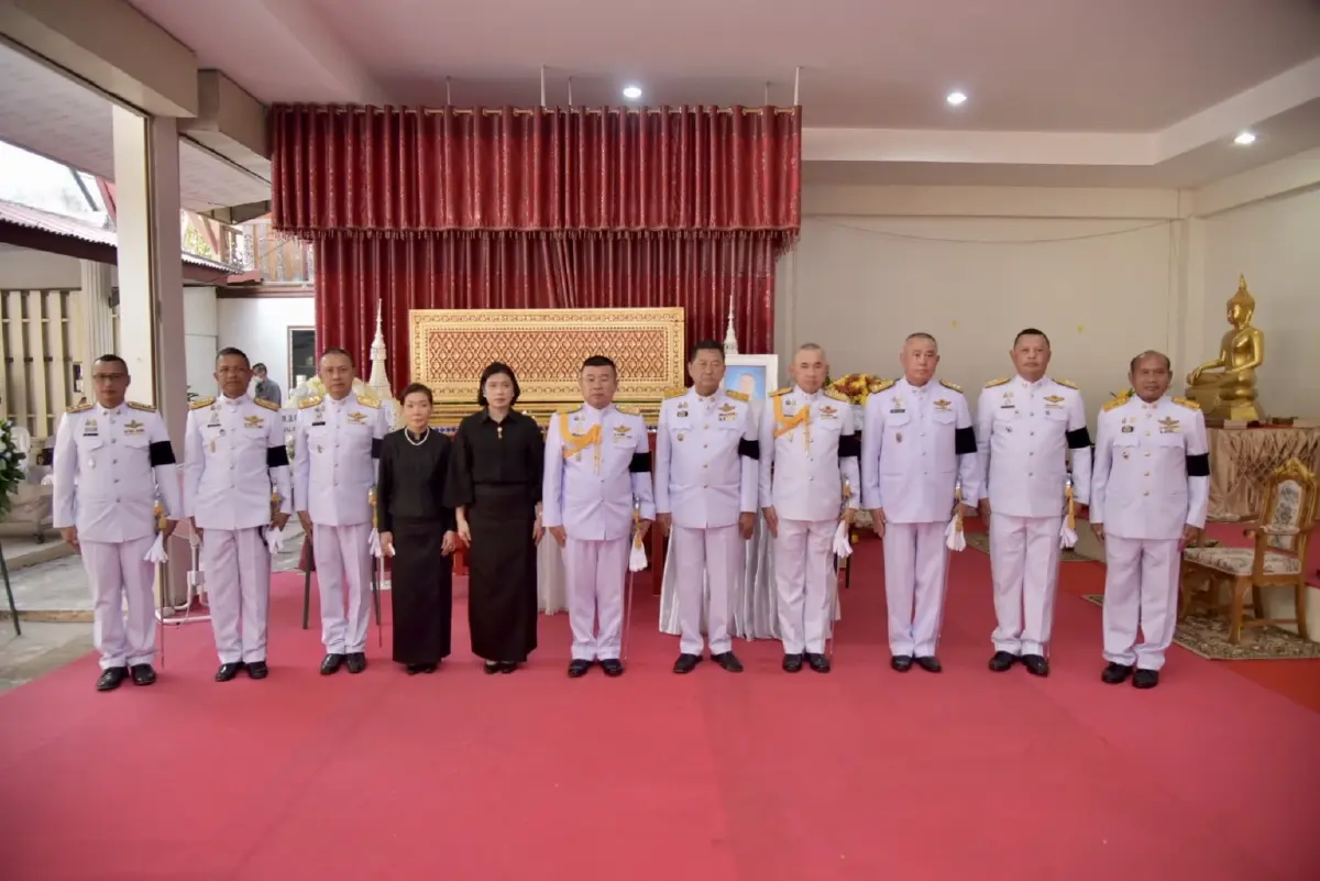 ผบ.ตร.ร่วมรดน้ำศพ "สารวัตรสืบฯเมืองยโสธร" ปูนบำเหน็จกรณีพิเศษ