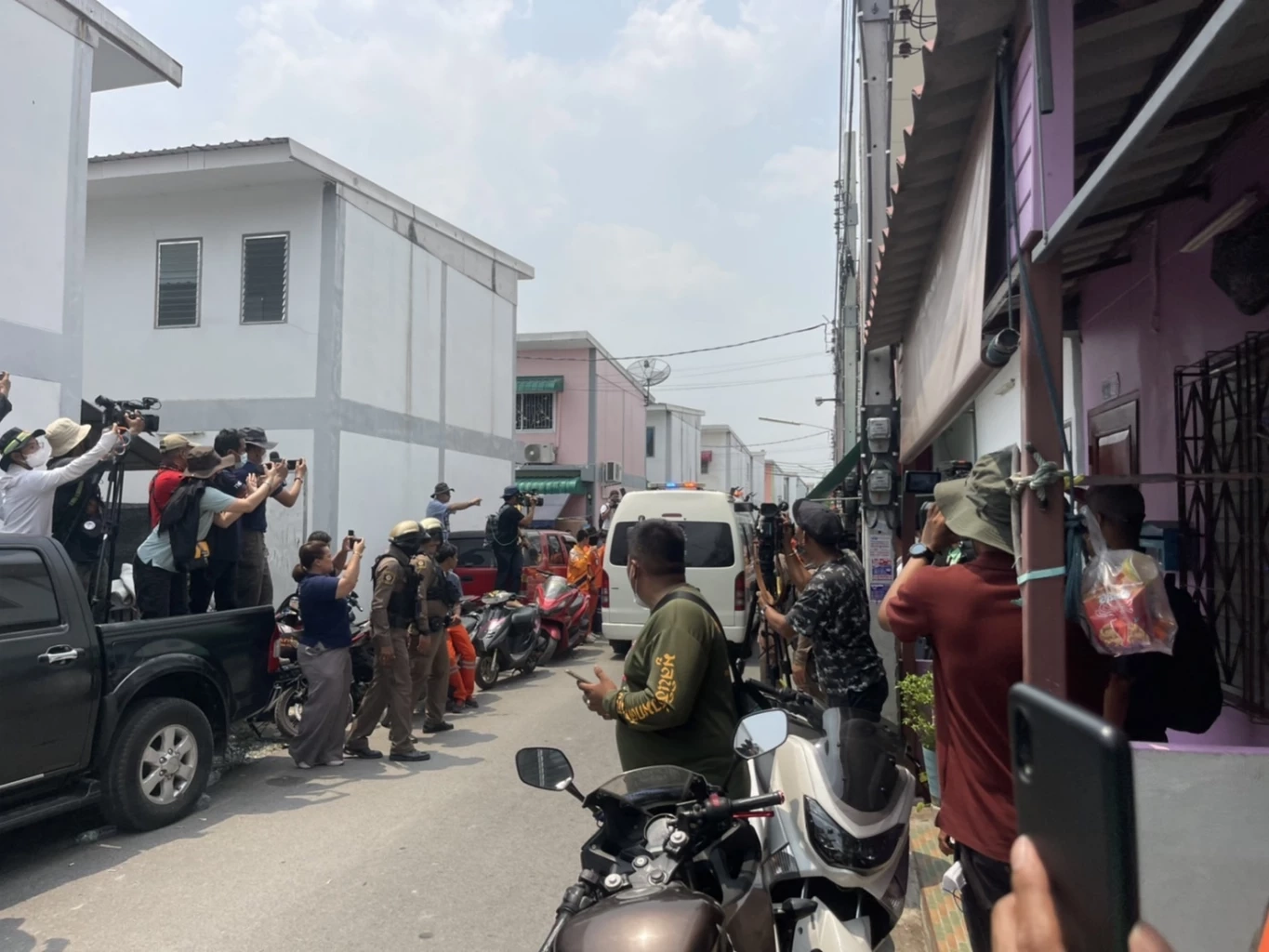 ด่วน! บุกเข้าชาร์จตัว "สารวัตรกานต์" ออกจากพื้นที่ได้แล้ว