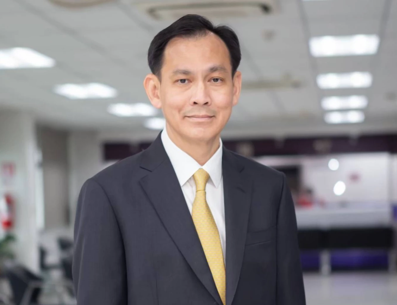 นายเสกสม อัครพันธุ์ รองอธิบดีกรมการขนส่งทางบก