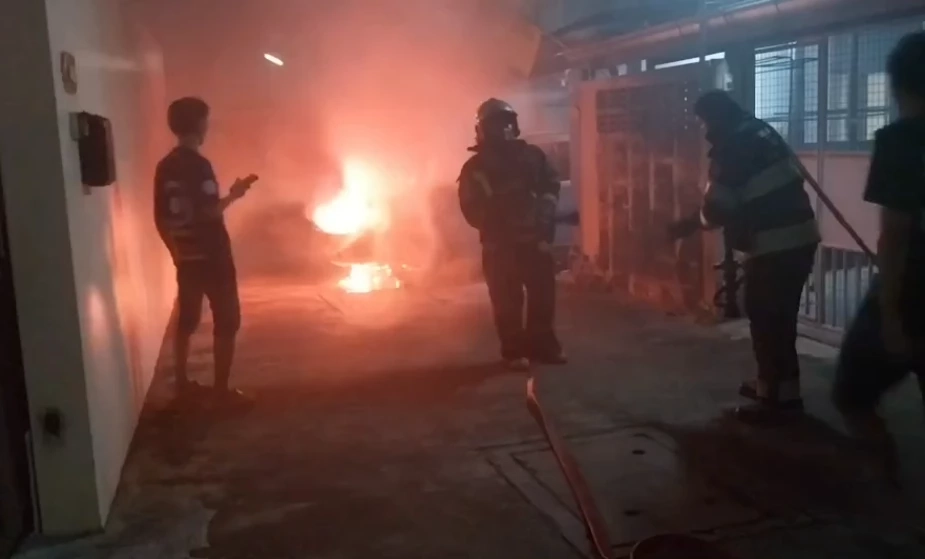 ระทึก! รถติดแก๊ส LPG ไฟลุกไหม้เองกลางดึก เจ้าของงง?? บอกเพิ่งไปจูนแก๊สมา