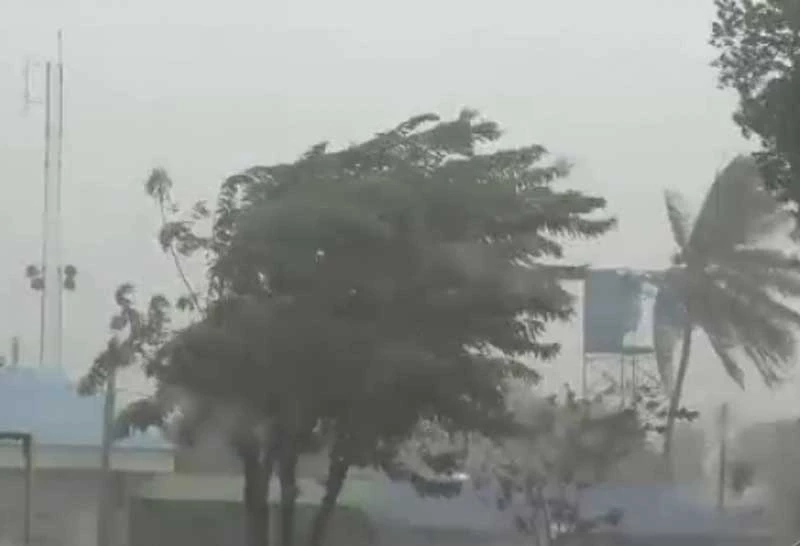 กาญจนบุรีเตือน ปชช. เฝ้าระวัง "พายุฤดูร้อน" พัดถล่มพื้นที่ 12-14 มี.ค. นี้