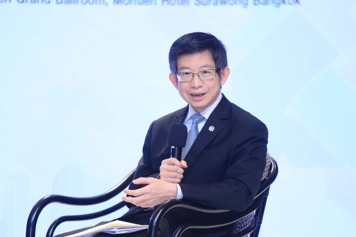 นายกอบศักดิ์ ภูตระกูล กรรมการรองผู้จัดการใหญ่ ธนาคารกรุงเทพ และประธานกรรมการสภาธุรกิจตลาดทุนไทย