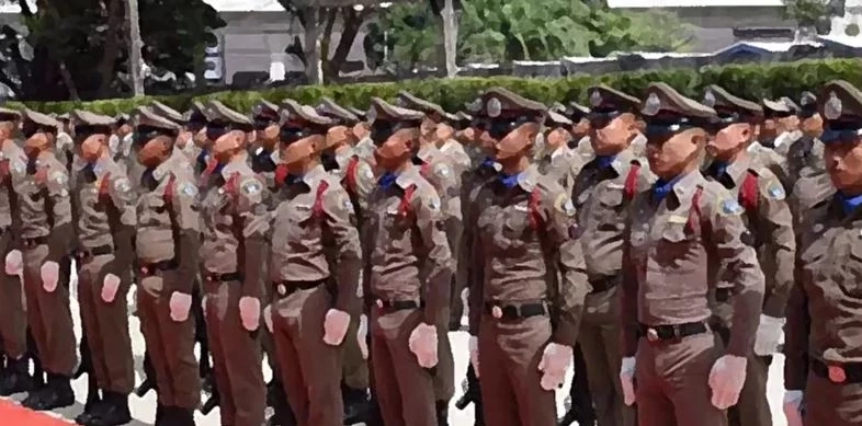 บุกจับ "ดาชัย-อดิศักดิ์" ว่าที่ผู้สมัคร ส.ส.พรรคดัง พัวพันทุจริตโกงสอบ ตร.