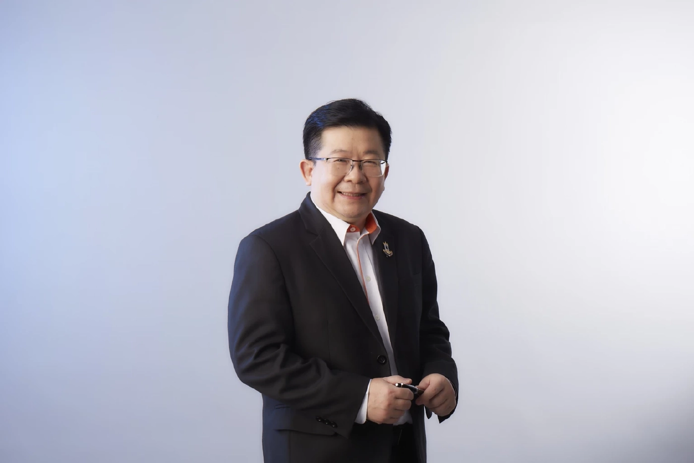 ดร.วิชัย วิรัตกพันธ์ ผู้ตรวจการธนาคารอาคารสงเคราะห์ และรักษาการผู้อำนวยการศูนย์ข้อมูลอสังหาริมทรัพย์