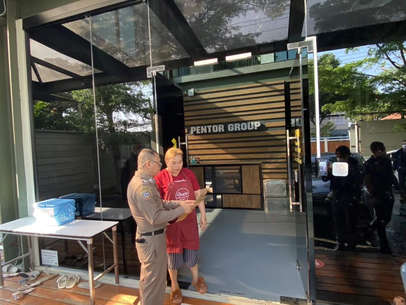 ด่วน! ลุยค้นบ้าน-บริษัท“สารวัตรซัว” รวบ“จิ๋ว”คีย์แมนเป็นต่อกรุ๊ป