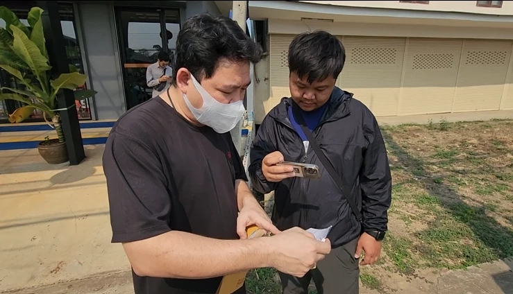 นายลักษมณ์ เจริญพินิจการ หนุ่มที่โพสต์ค่าไฟพุ่ง 8 เท่า
