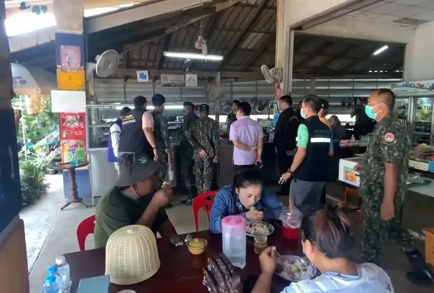 ปกครองเขาสมิงพร้อมปศุสัตว์ ตรวจสอบร้านข้าวแกง ไม่พบนำ "เนื้อเหี้ย" ทำอาหาร