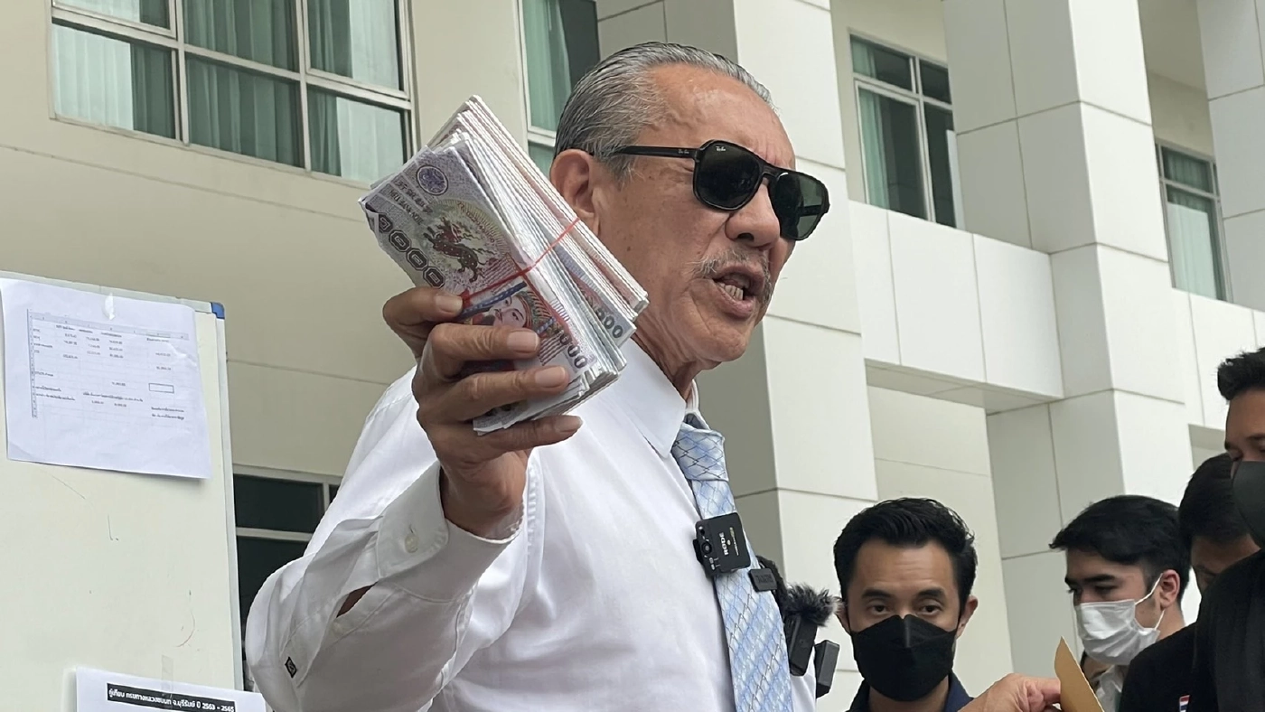 "ชูวิทย์" มาตามนัด ร้อง ป.ป.ช. สอบทุจริตคมนาคม เอาผิด "ศักดิ์สยาม"