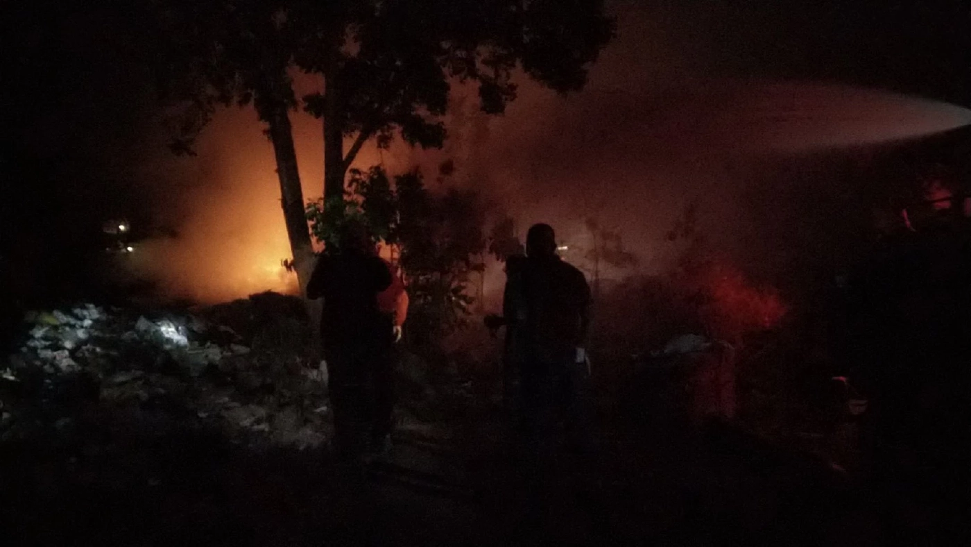 ไฟไหม้บ่อขยะแก่งเสี้ยนกลางดึก คาดถูกลอบเผา พบคลิปแฉผลประโยชน์ว่อนโซเชียล