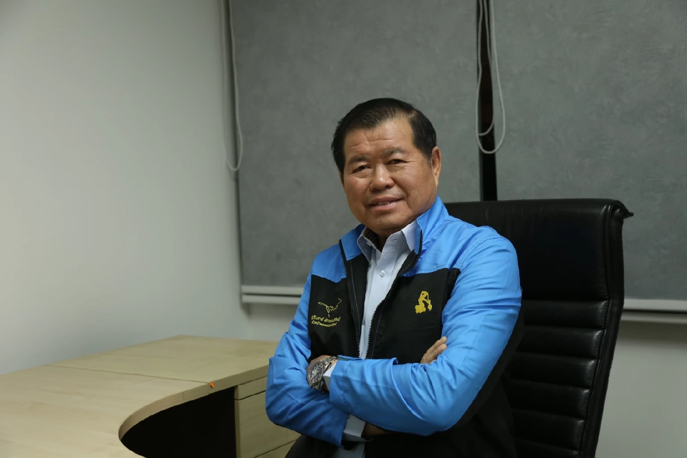 นิพนธ์  บุญญามณี  รองหัวหน้าพรรคประชาธิปัตย์ และผอ.เลือกตั้ง 