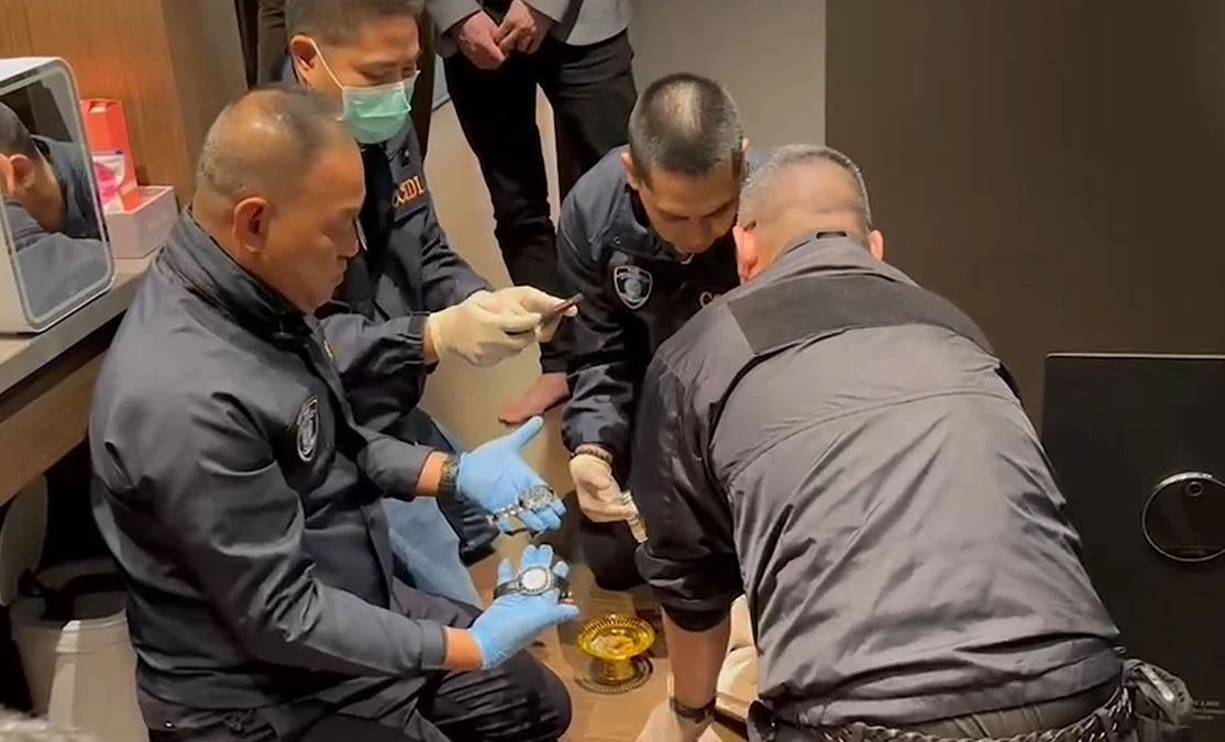 เปิดห้องลับ เมฆ รามา เจอตู้เซฟยักษ์เก็บทรัพย์สิน ตร.จ่อแถลงยึดอายัด 1 พันล้าน