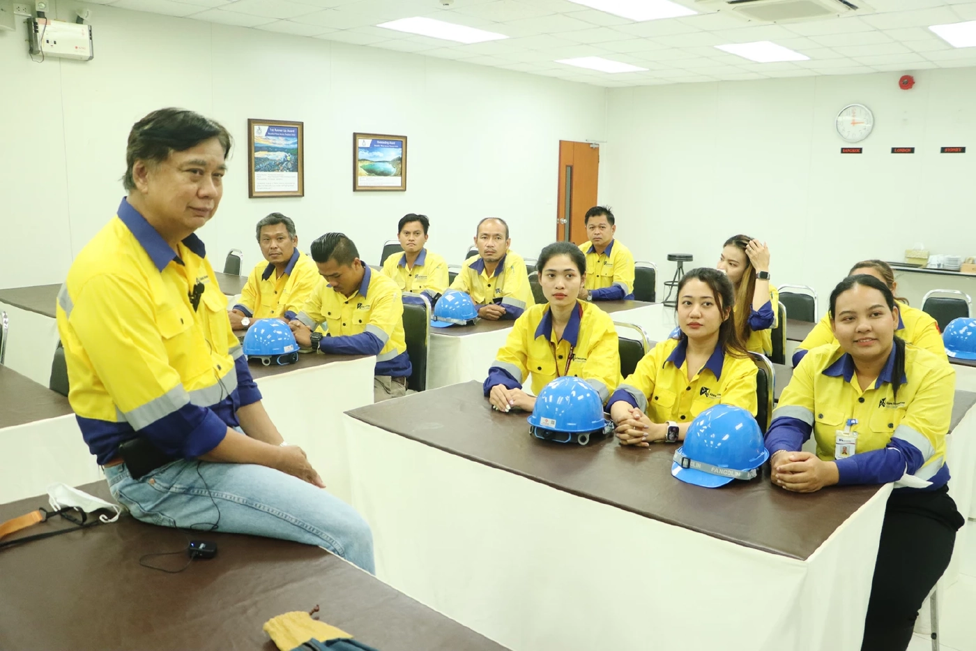 เหมืองทองอัครา ได้ฤกษ์กดปุ่มเดินเครื่องจักร หลังหยุดกิจการ กว่า 6 ปี