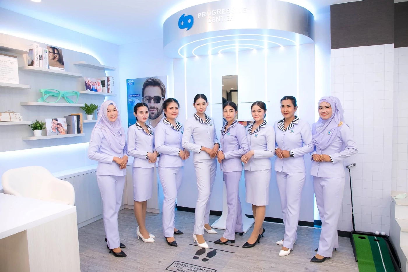 “แว่นท็อปเจริญ” เปิดตัว แฟล็กชิปสโตร์ หาดใหญ่  ศูนย์รวมแว่นตาและบริการด้านสายตาครบวงจรแห่งแรกในภาคใต้