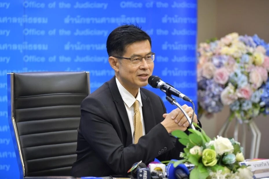 นายสรวิศ ลิมปรังษี โฆษกศาลยุติธรรม 