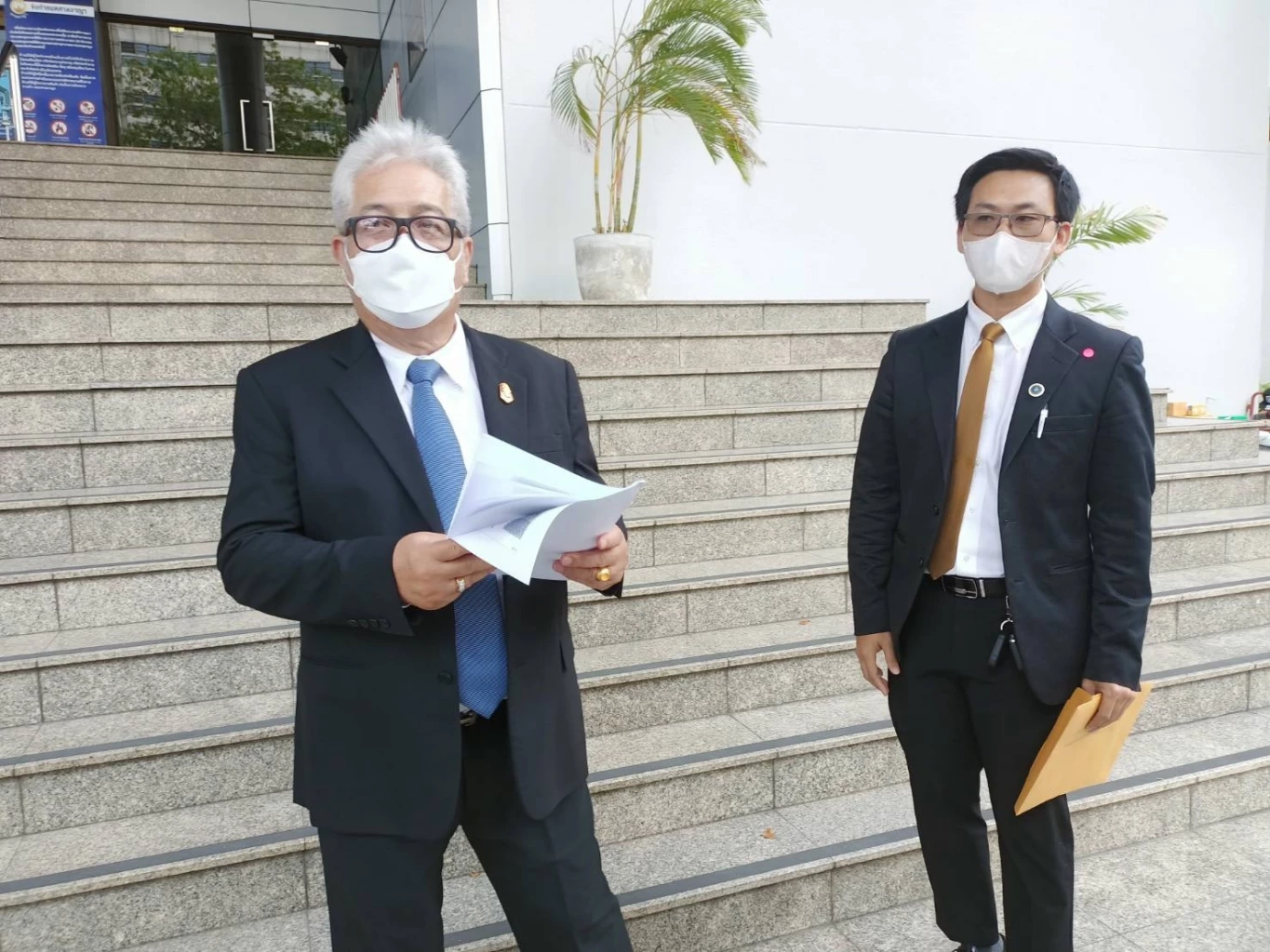  นายเรืองศักดิ์ สุขเสียงศรี ทนายความ นายอุปกิต