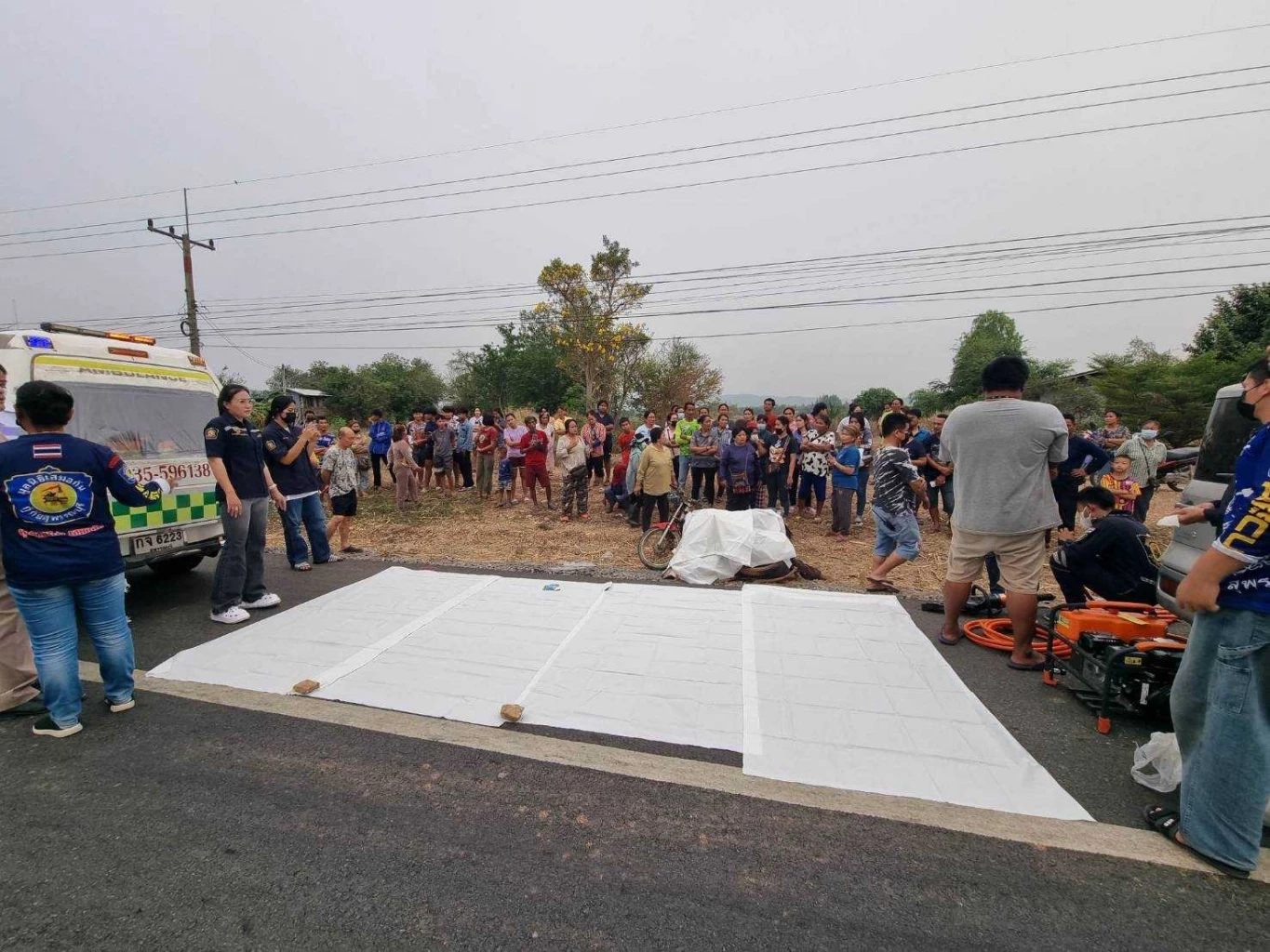 น่าเวทนา "ตา-ยาย-หลาน"ขับซาเล้ง ถูกเฒ่า 66 ปี ซิ่งฟอร์จูนเนอร์ชนดับ 4 ศพ