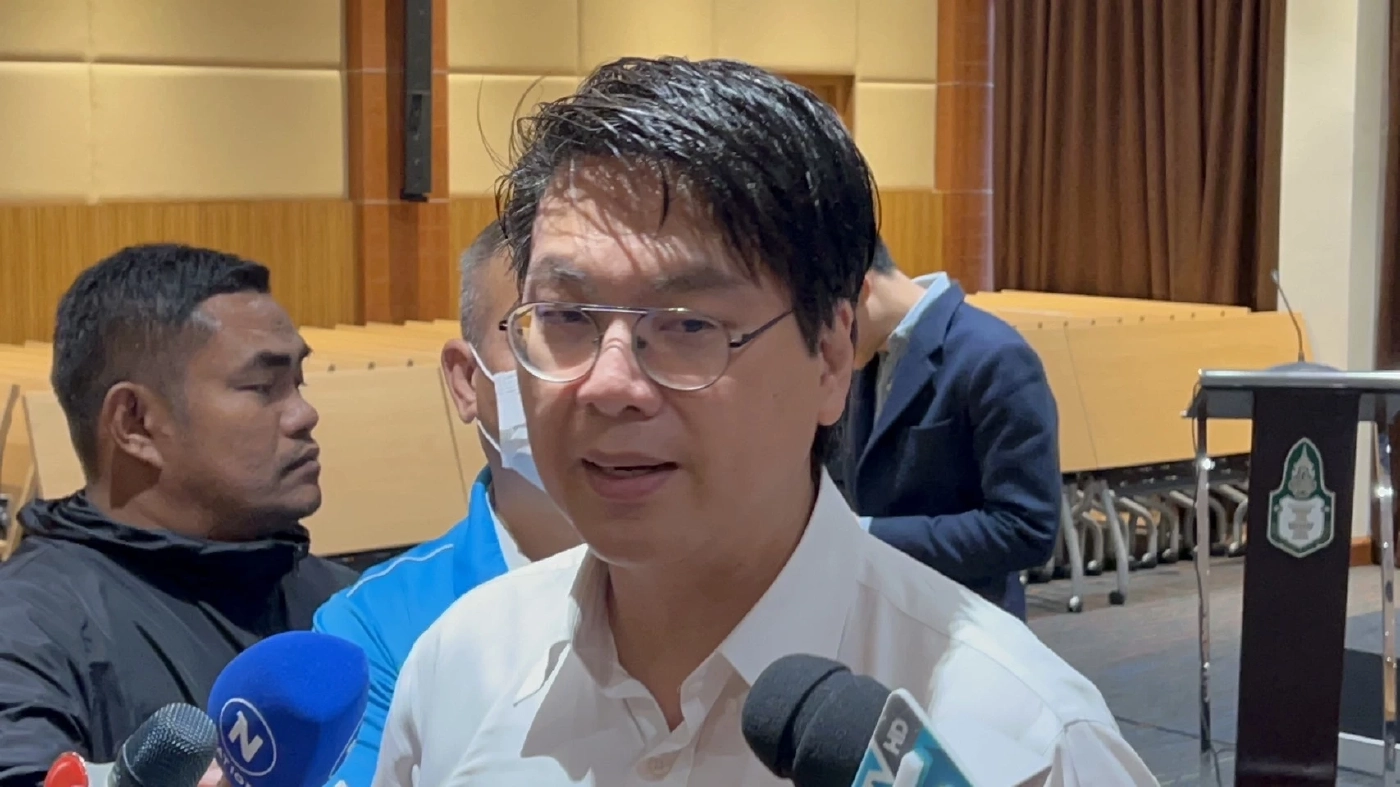 ดร.สติธร ธนานิธิโชติ ผู้อำนวยการสำนักนวัตกรรมเพื่อประชาธิปไตย สถาบันพระปกเกล้า