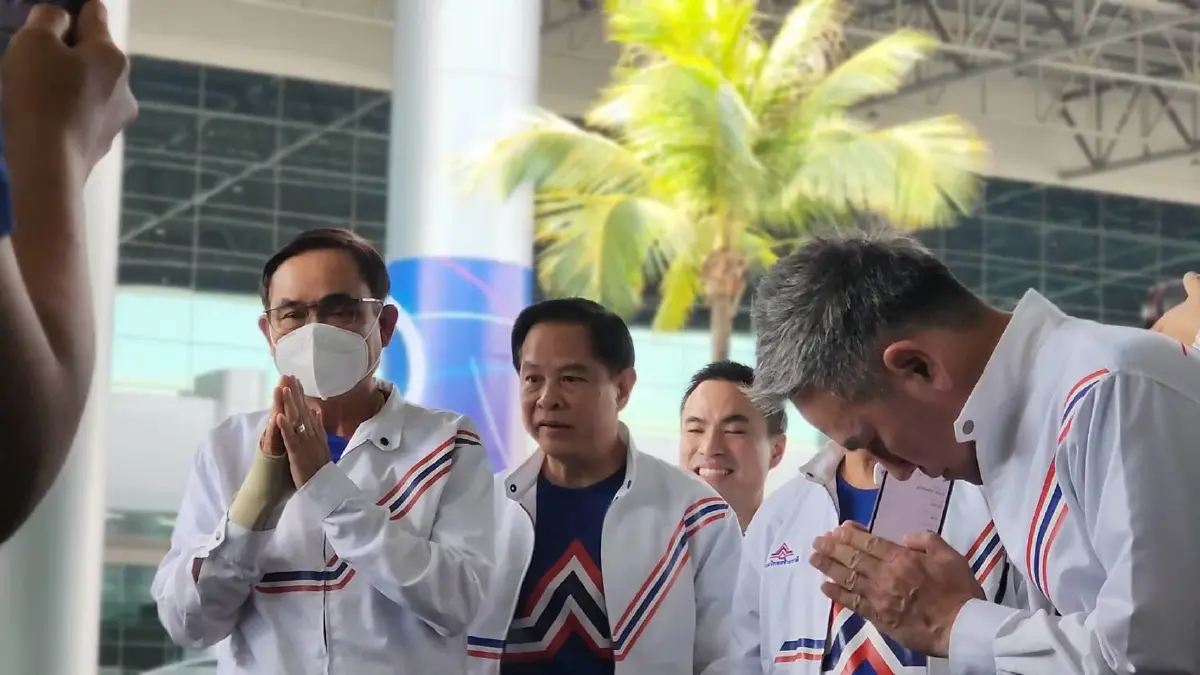 "รทสช." เปิดตัว "ประยุทธ์-พีระพันธุ์" นั่งแคนดิเดตนายกฯพรรค