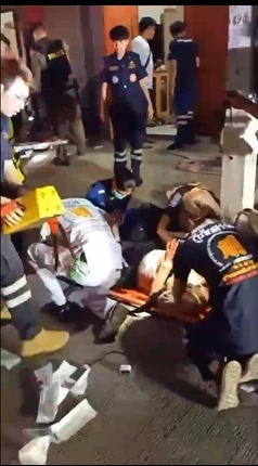 หนุ่มป่วยจิตเวชลืมกินยา คลั่งใช้มีดปาดคอ -ท้องตัวเอง อาการสาหัส