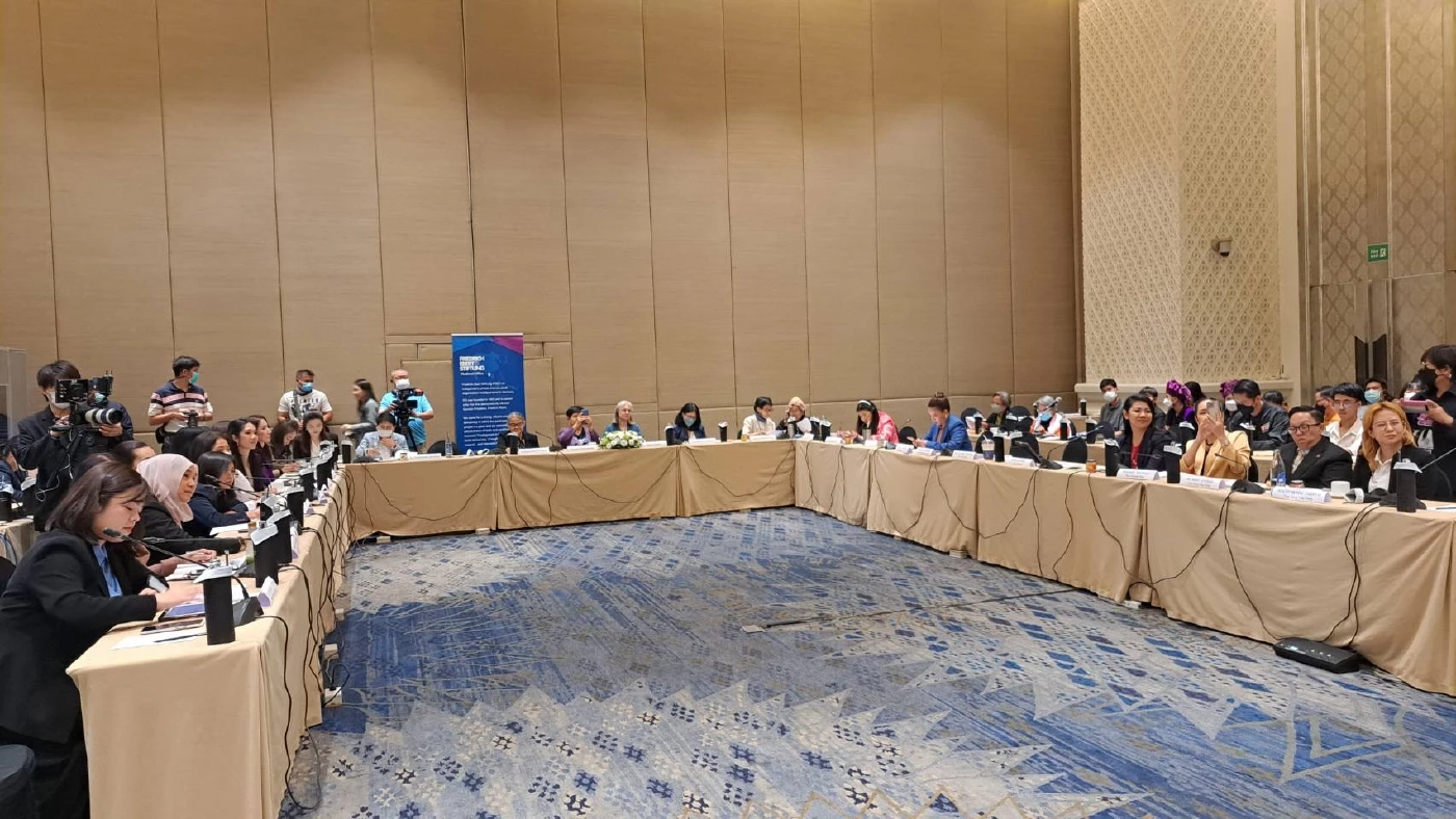 วงเสวนา"สถาบันพระปกเกล้า" ผลักดันให้มีส.ส.หญิงในสภาเพิ่มมากขึ้น